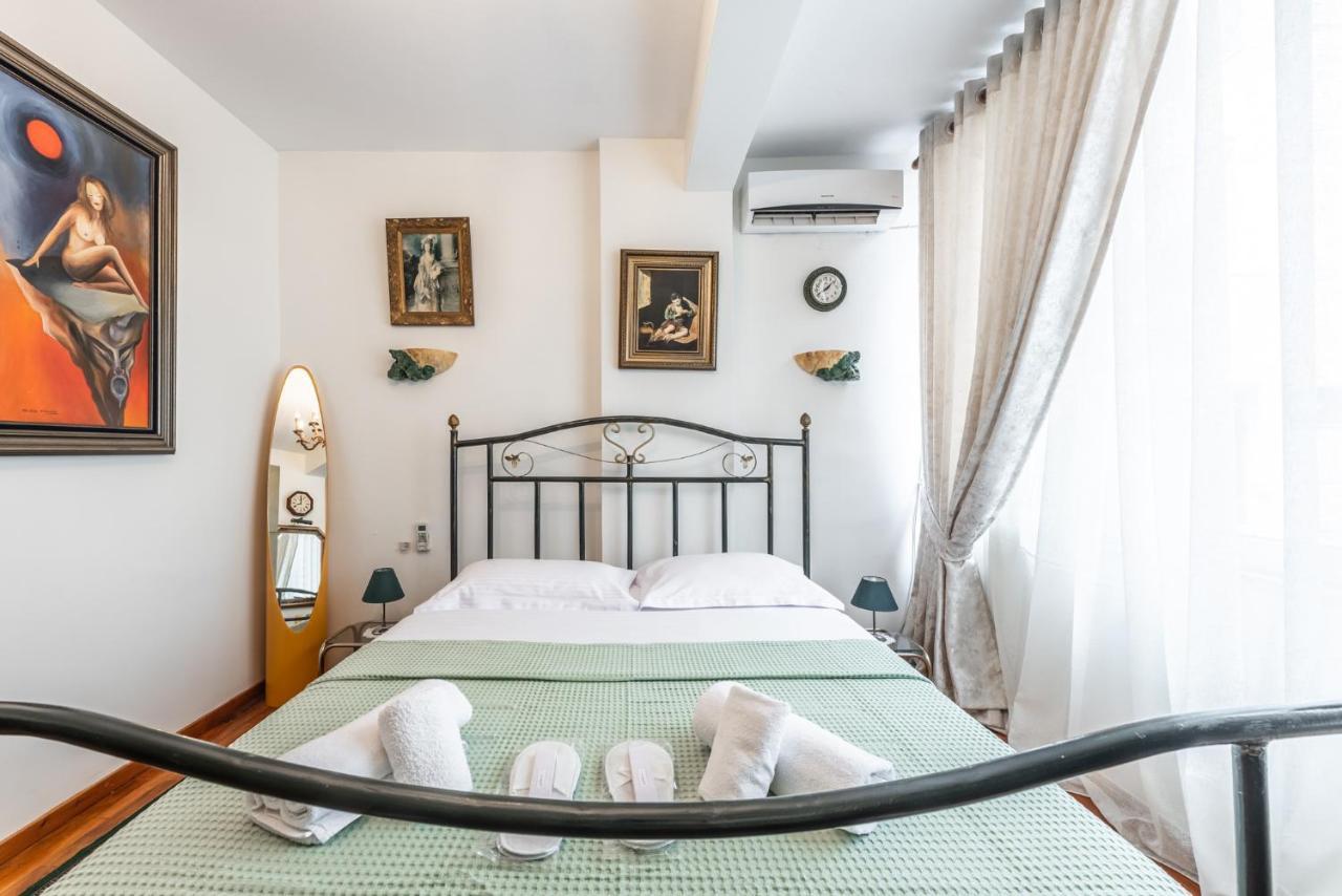 Vintage And Warm 2Br Apartament In Тирана Экстерьер фото