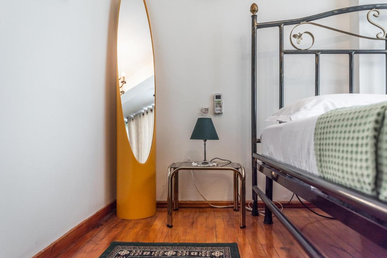 Vintage And Warm 2Br Apartament In Тирана Экстерьер фото